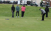 John Carnochan attempts a putt on Hole 9.    Tim Brody / Bulletin Photo