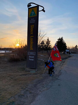 Walk from Lac Seul First Nation to Sioux Lookout honours frontline workers, those affected by COVID-19