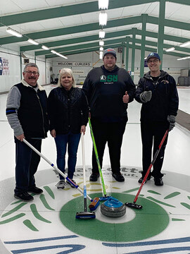 Yule Rink wins Mixed Bonspiel 