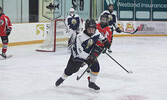 The Sioux Storm play the Sioux Wolverines.   Tim Brody / Bulletin Photo